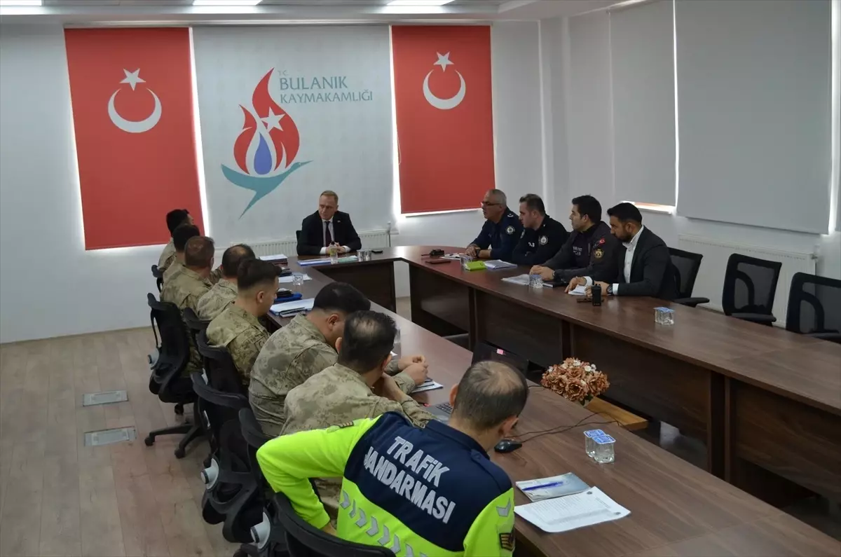 Bulanık’ta Güvenlik Toplantısı