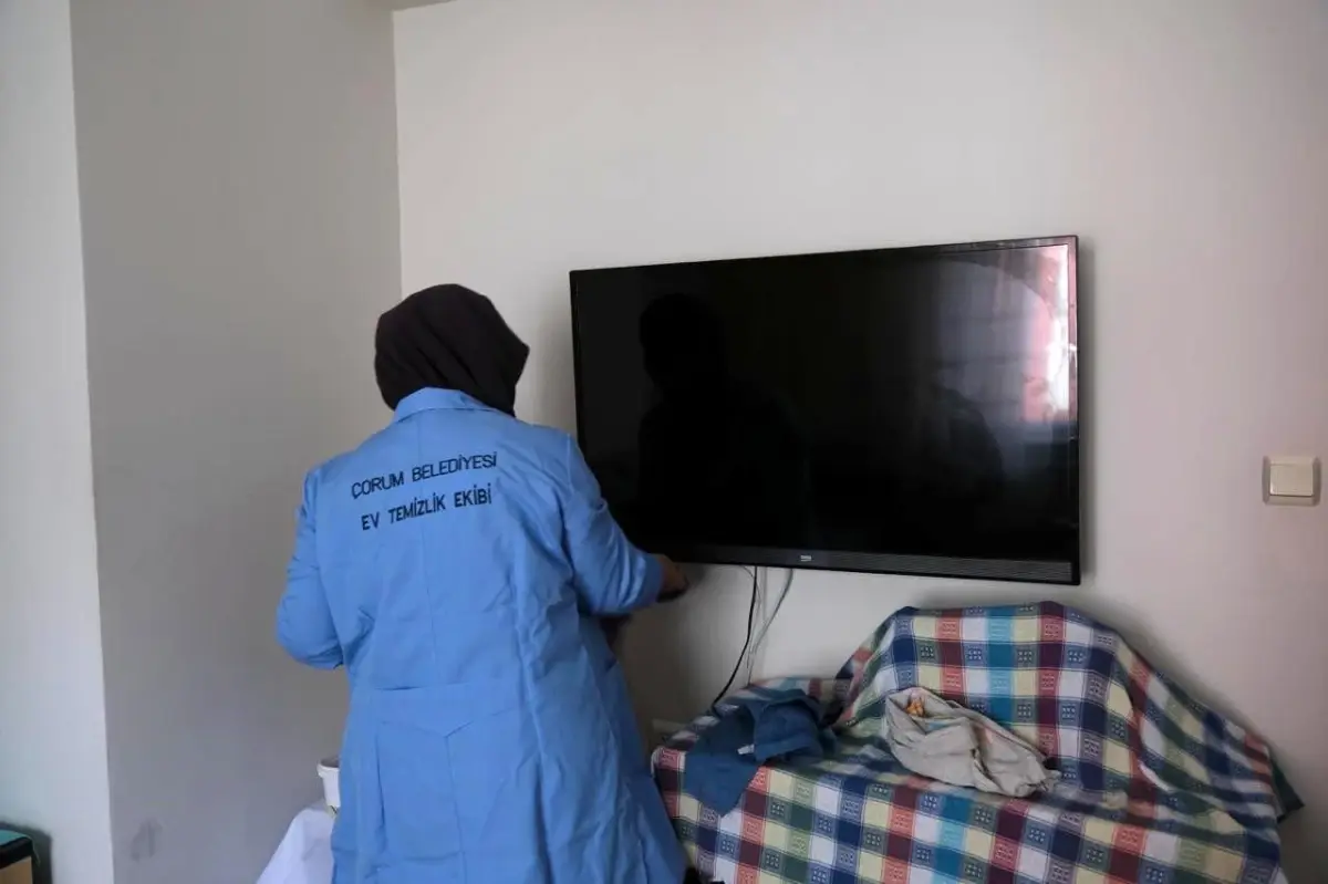 Çorum Belediyesi bu yıl 222 aileye ev temizliği hizmeti sundu