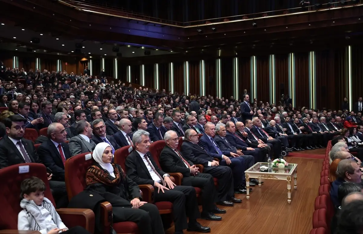 Cumhurbaşkanı Erdoğan, Cumhurbaşkanlığı Kültür Sanat Büyük Ödülleri Töreni\'nde konuştu Açıklaması