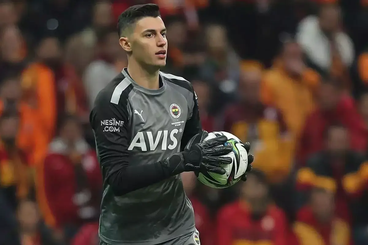 Fenerbahçe\'ye Berke Özer piyangosu