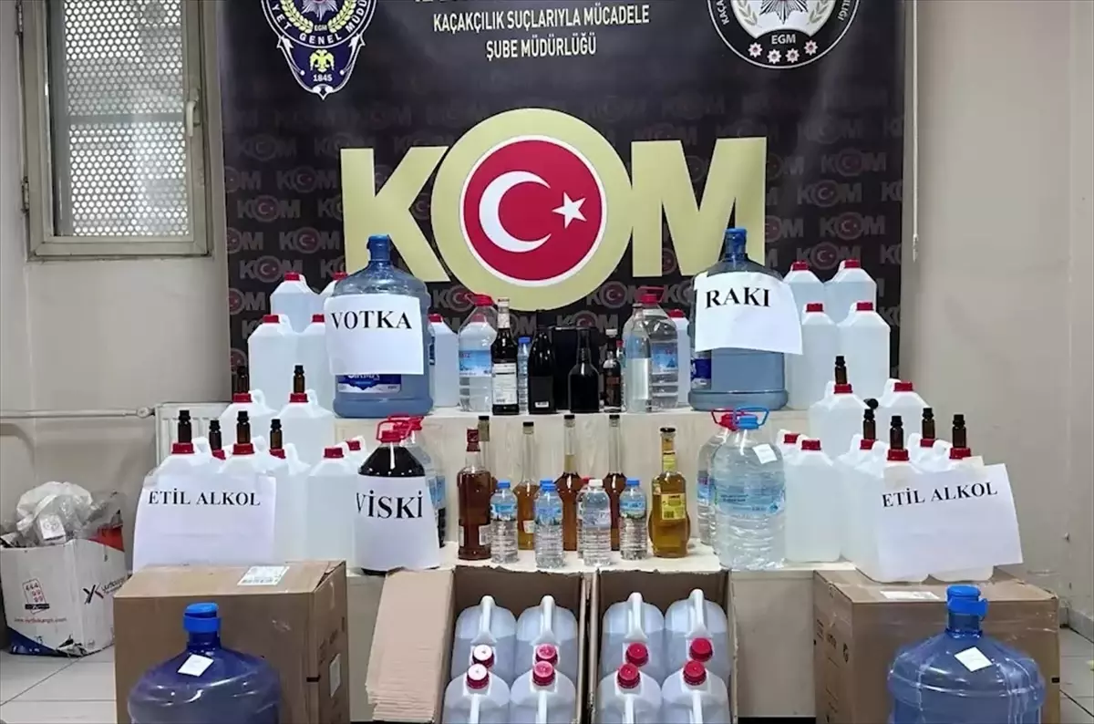 İzmir\'de Kaçak İçki Operasyonu: 2 Tutuklama