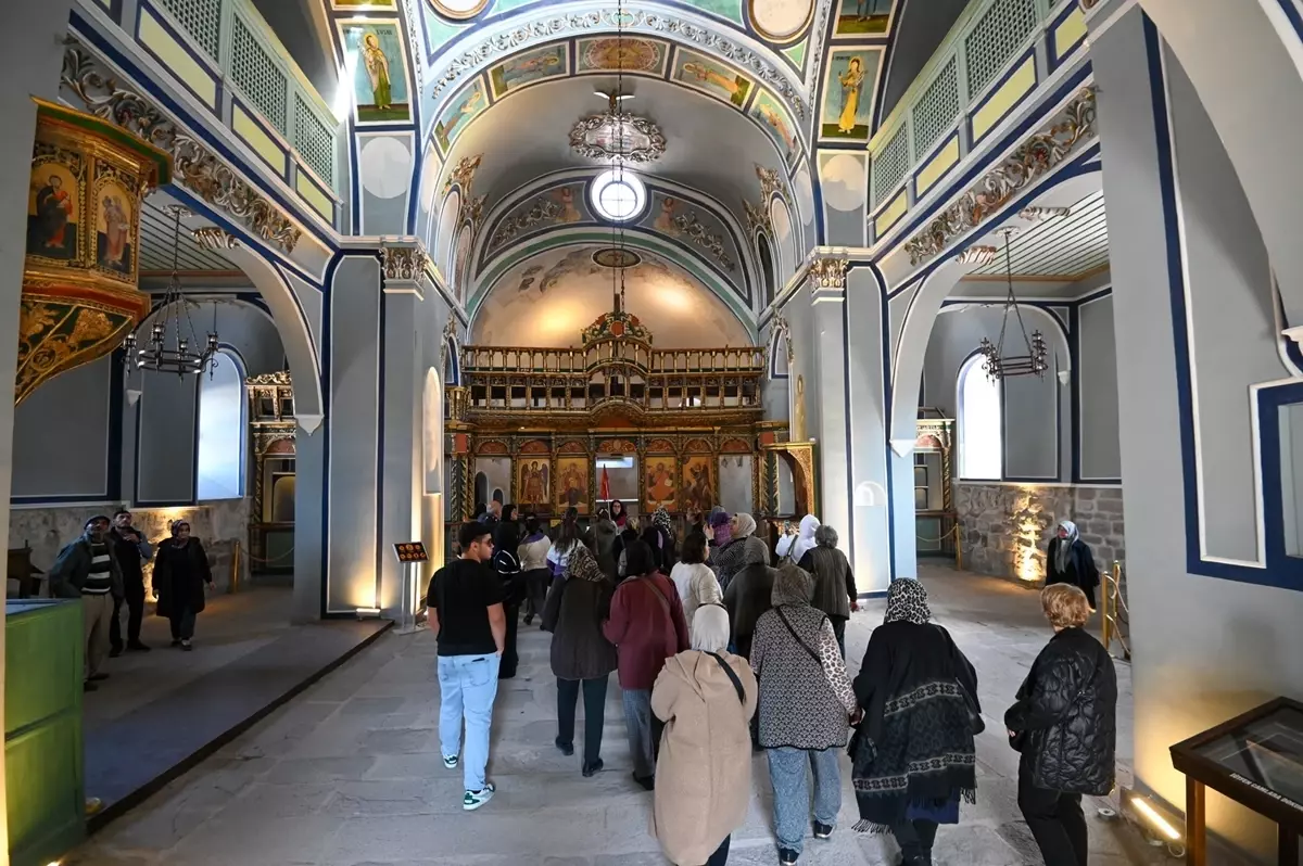 Mevlana Törenleri\'nde Yoğun İlgi