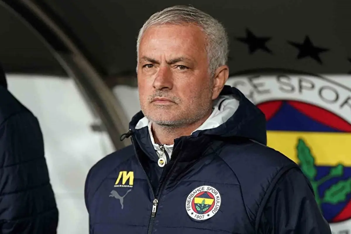 Mourinho Fenerbahçe\'den eski futbolcusunu Benfica\'ya istiyor