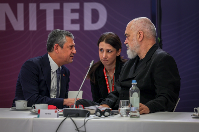 Özel'e Avrupa'da soğuk duş! Hayranlık duyduğu liderle görüşemedi Özel'e Avrupa'da soğuk duş! Hayranlık duyduğu liderle görüşemedi