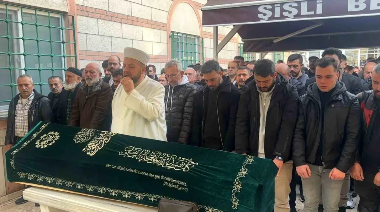 Şişli\'de Ters Yönden Gelen Araçla Kaza: Hakan Dündar Hayatını Kaybetti