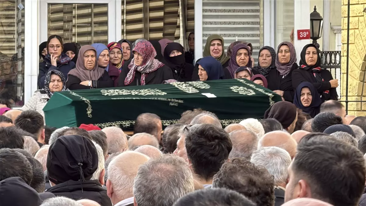 Şişli\'de Trafik Kazası: 2 Ölü