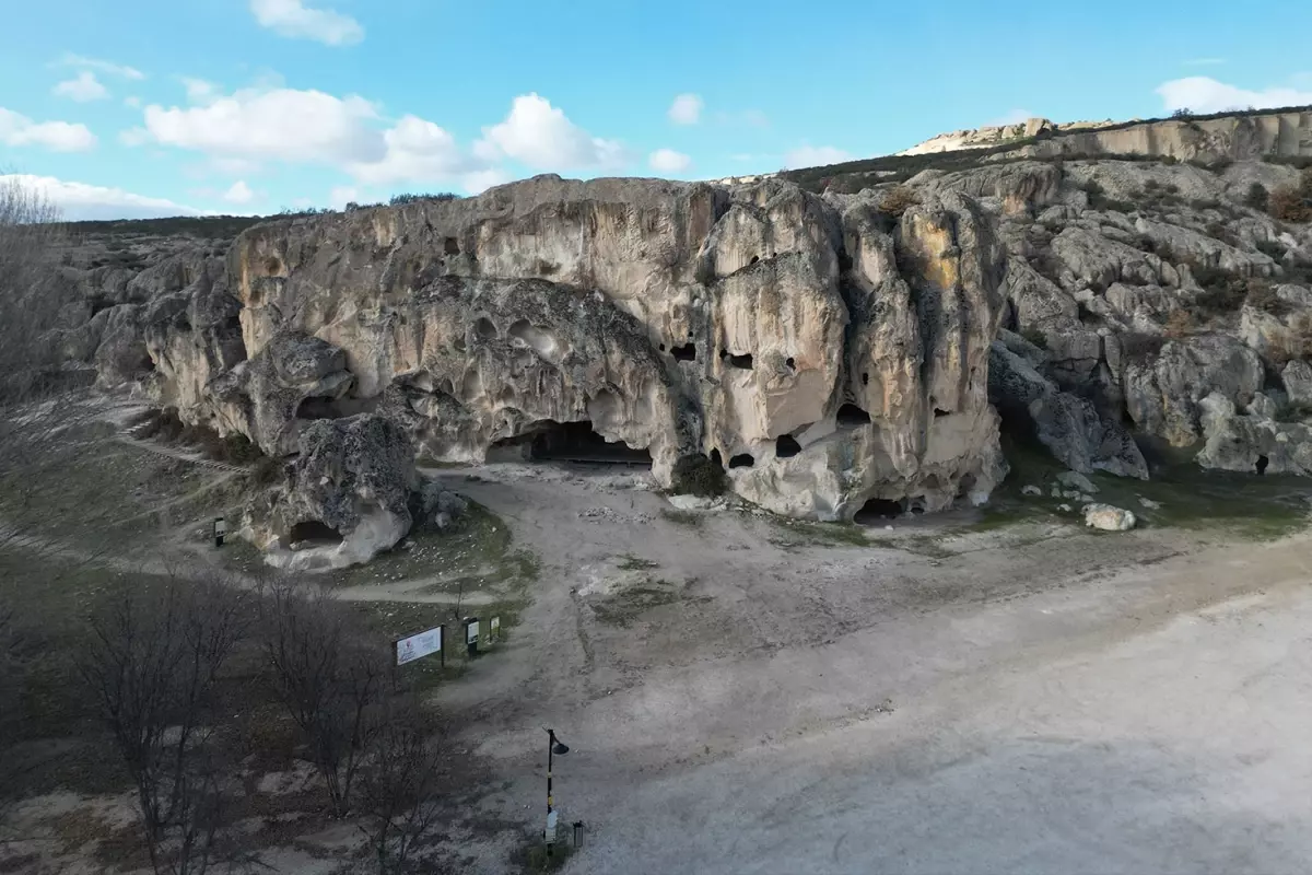 Tarihin \'ilk tuvaleti\' Afyonkarahisar\'da keşfedildi