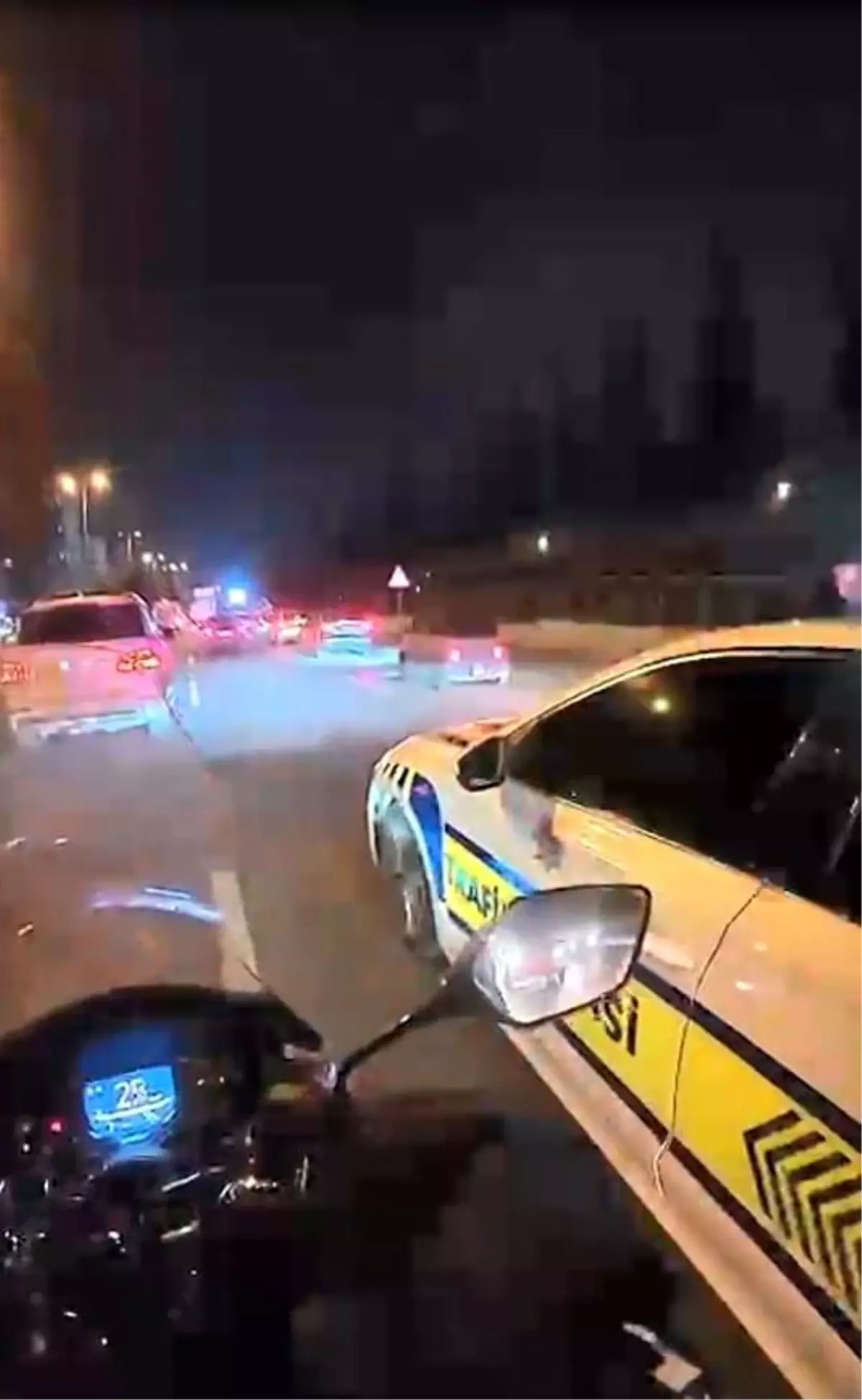 Ankara\'da Kurye Ambulansa Yardım Ettis