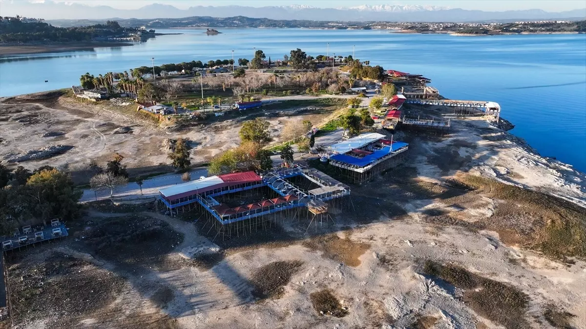 Adana\'da Kaçak Yapılara Yıkım Kararı