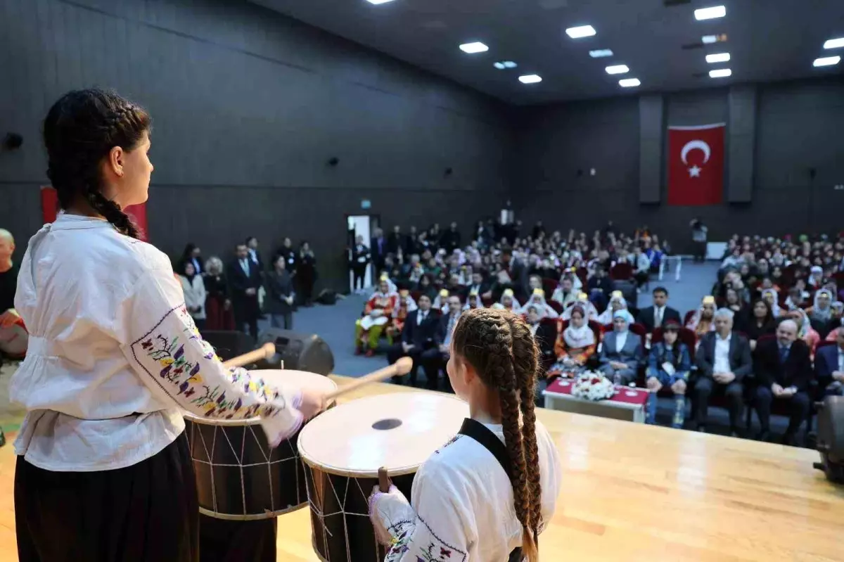 Bakan Göktaş, \'Bizim Çocuklar\' Yarışması\'nın Açılışında