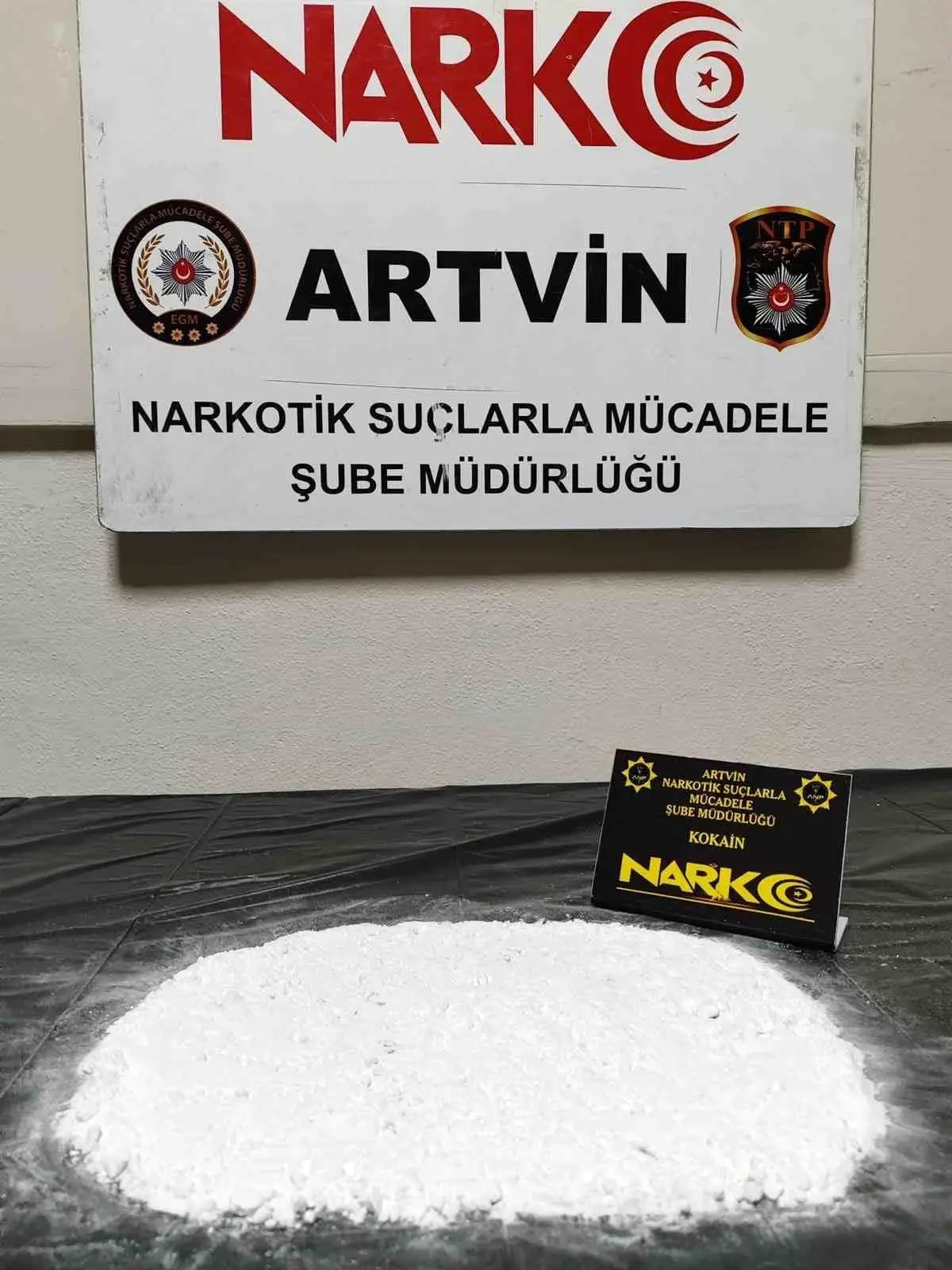 Artvin\'de Narkotik Operasyonu: 147,70 Gram Kokain Ele Geçirildi
