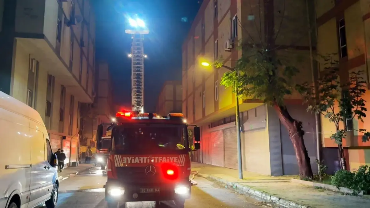 Başakşehir\'de Ayakkabı İmalathanesinde Yangın