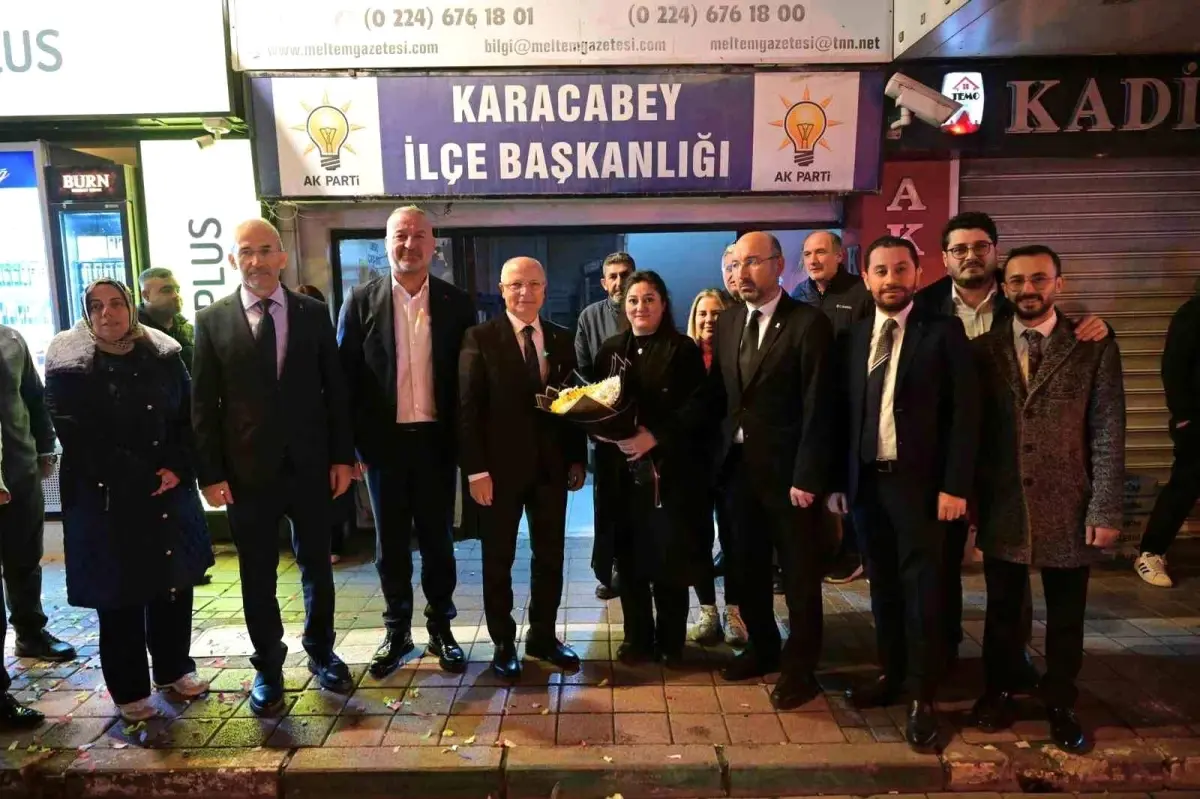 Başkan Gürkan: "Büyükşehirdeki tutarsız yönetim Bursa\'ya zaman kaybettiriyor"