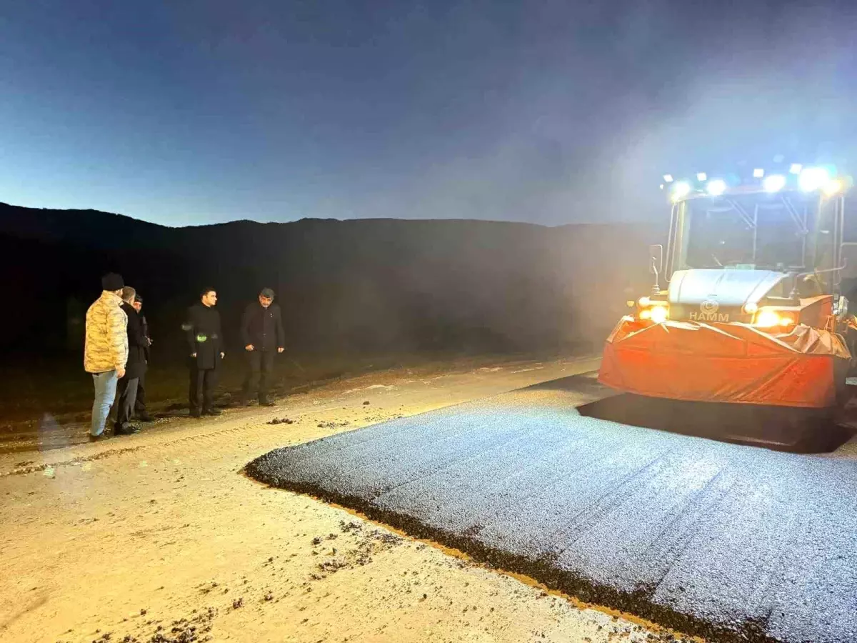 Osmaneli\'nde Asfaltlama Çalışmaları Devam Ediyor
