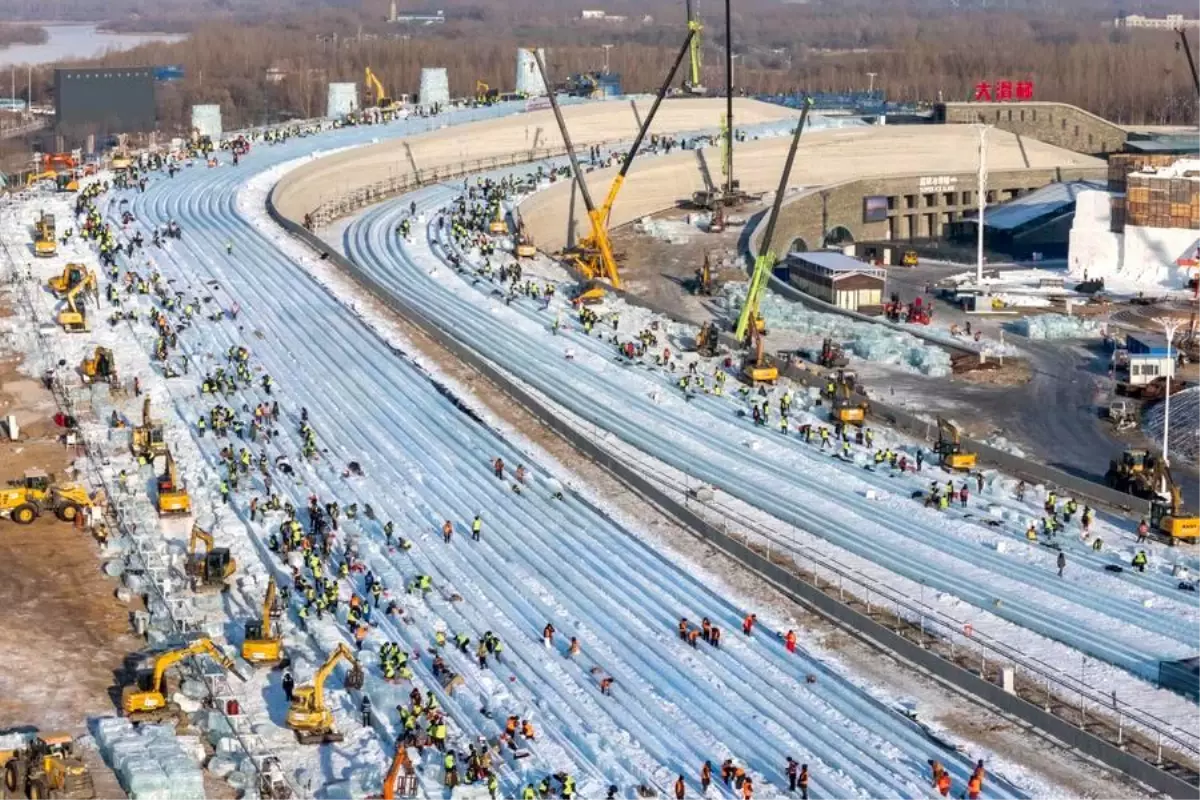 Çin\'de Kar Fırtınası için Kırmızı Alarm