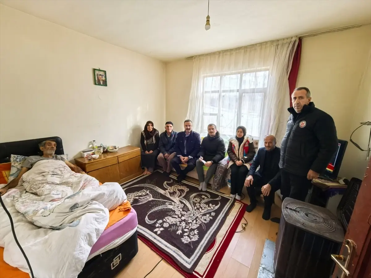 Kaymakam Ayvat, Özel Gereksinimli Bireyleri Ziyaret Etti