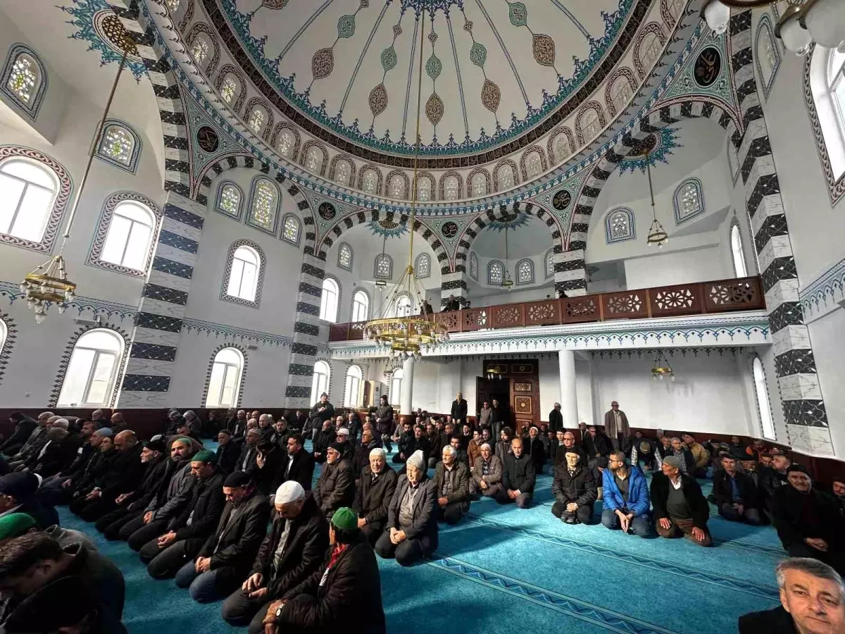 Akhisar Hayber Camii Açıldı