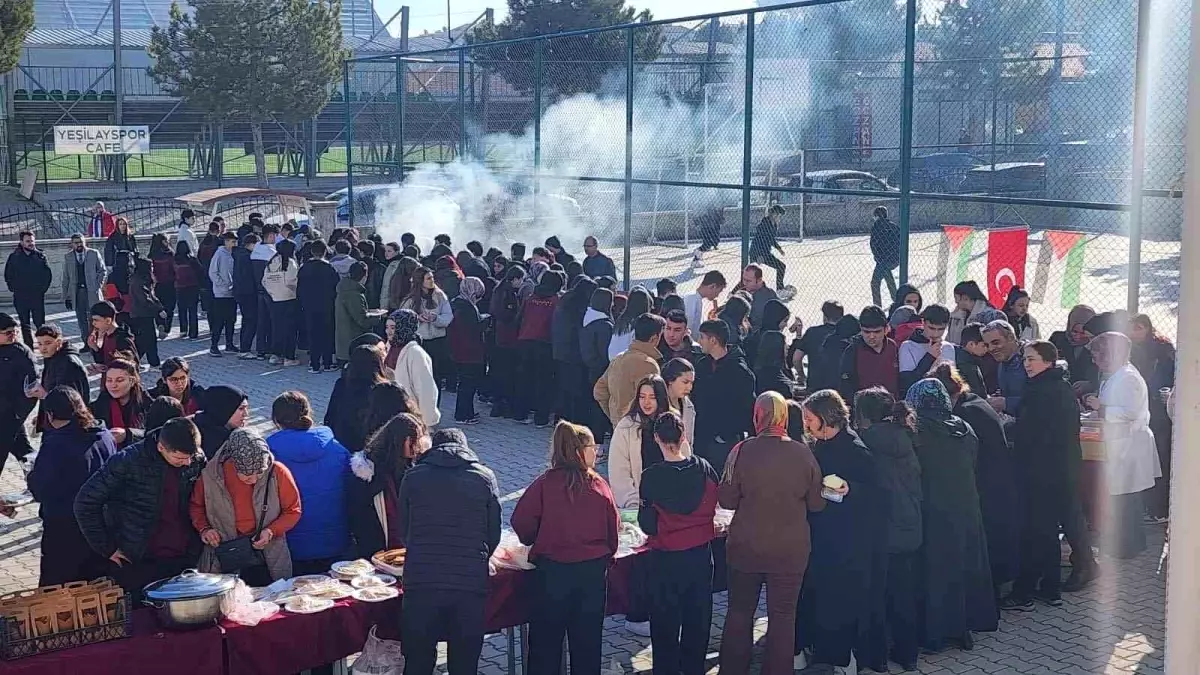 Filistin\'e Umut Ol Etkinliği