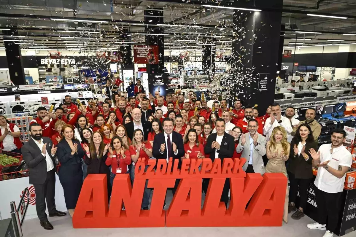 MediaMarkt, Antalya\'da Yeni Mağazasını Açtı