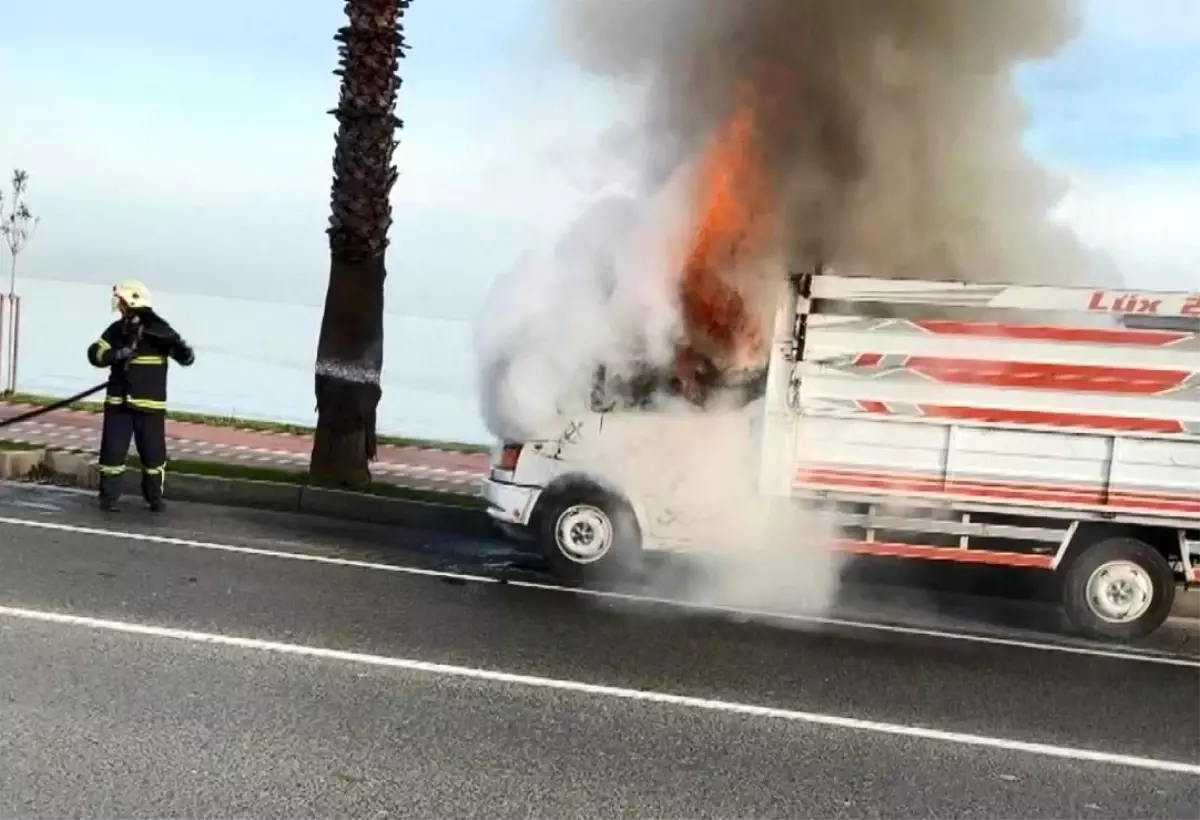 Ordu\'da Kamyonet Yangını