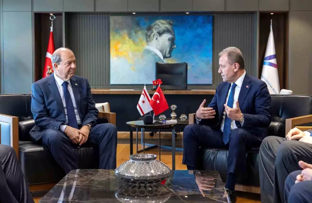 Seçer: "Kıbrıs davasını siyaset üstü görüyoruz"