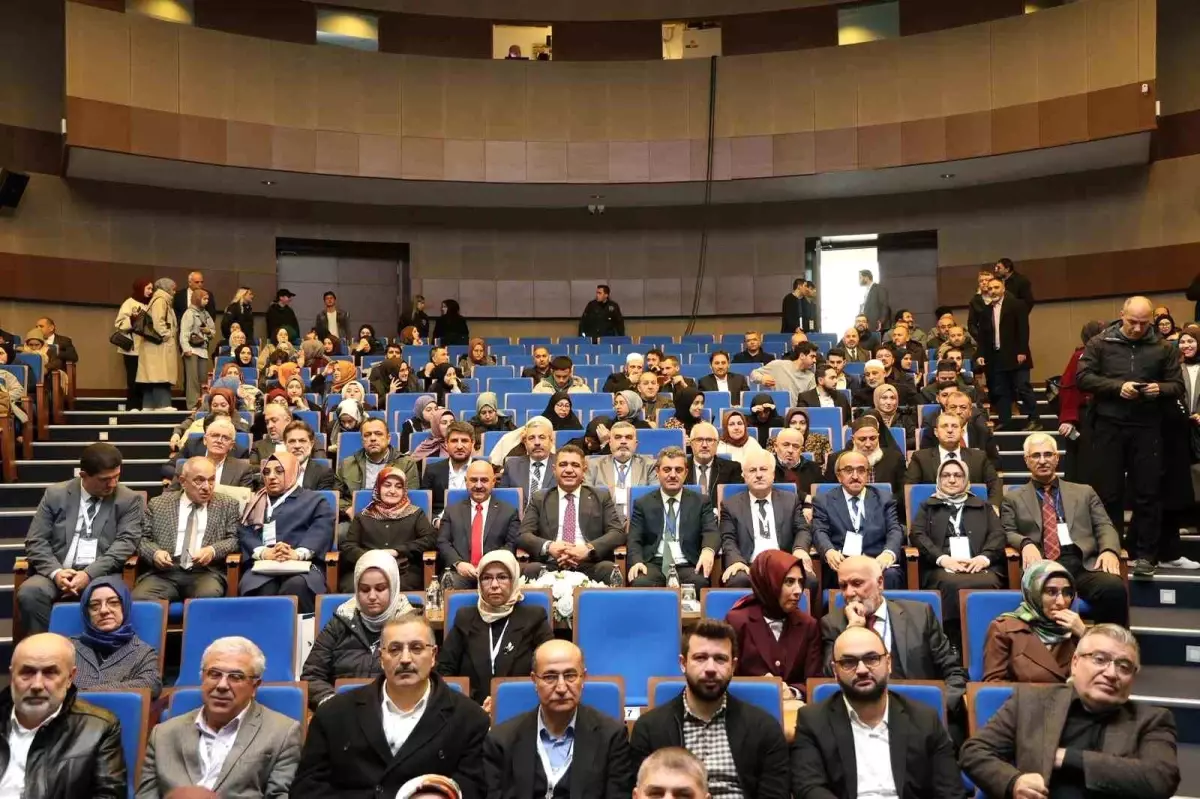 Vali Aslan, "Düzce insan yetiştirme noktasında da zengin bir şehir"