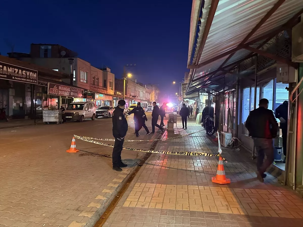 Adıyaman\'da bir kişi tartıştığı eşini bıçaklayarak öldürdü