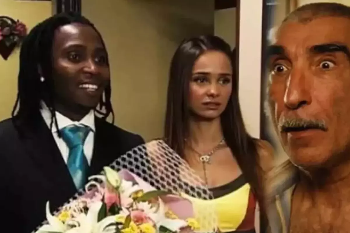 Akasya Durağı\'nın Dilek\'i artık bambaşka biri! Taytıyla asansörde poz verince herkes aynı yorumu yaptı