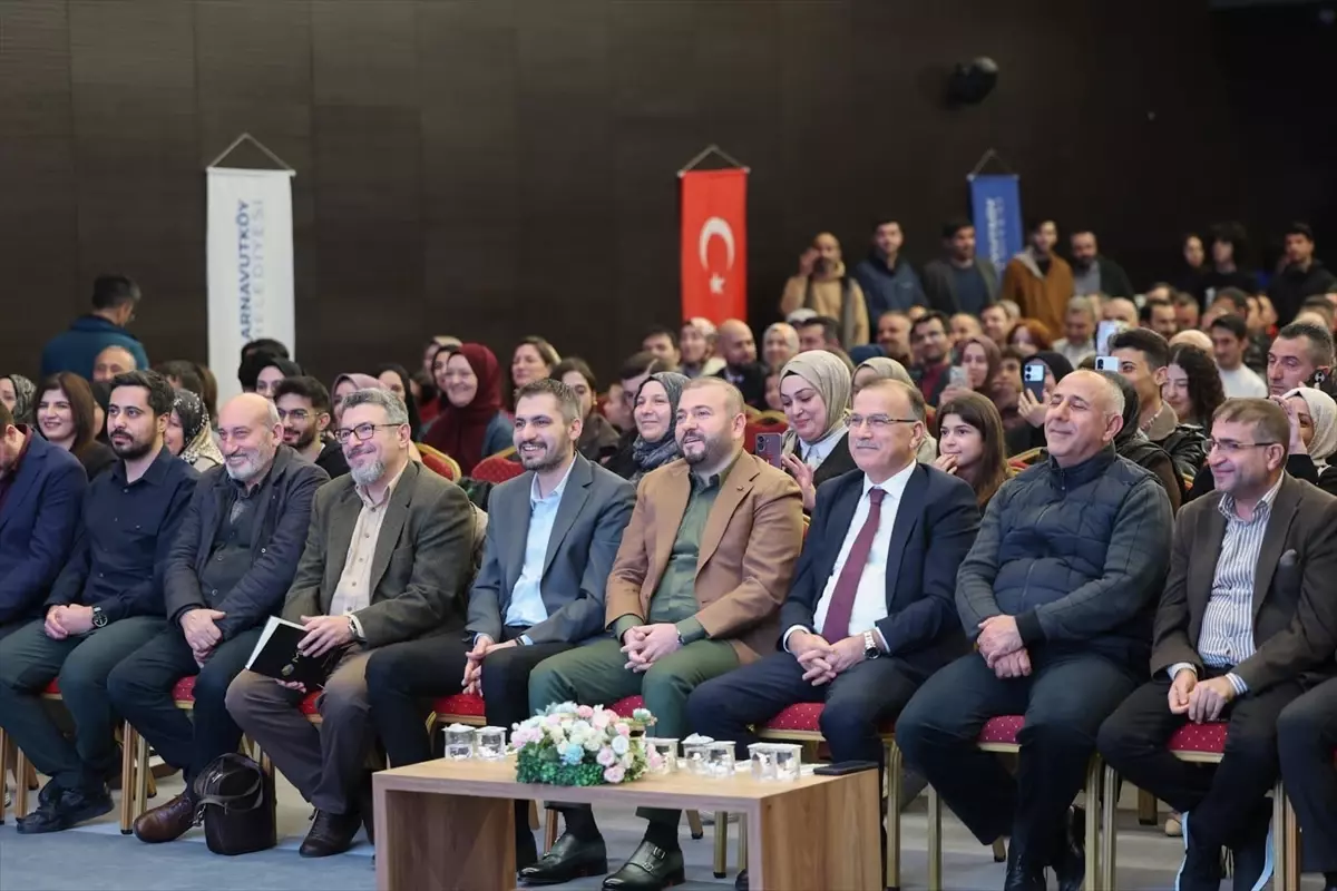 Yeni Medya Akademi Mezunları Sertifikalarını Aldı