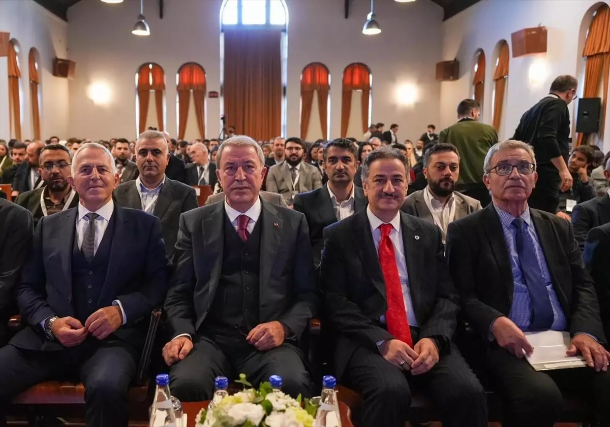 Boğaziçi\'nde Doğu Akdeniz Paneli