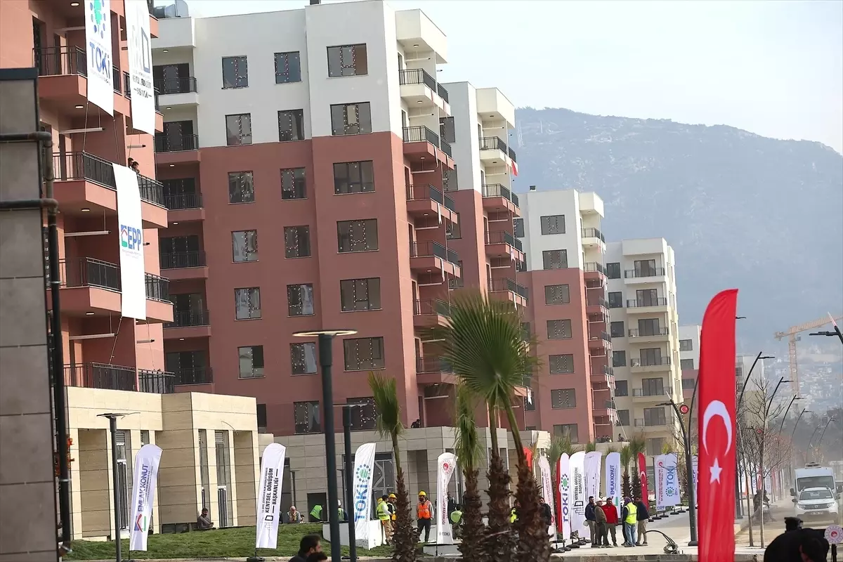 Çevre, Şehircilik ve İklim Değişikliği Bakanı Kurum\'dan Yüzyılın Konut Projesi\'ne ilişkin açıklama Açıklaması