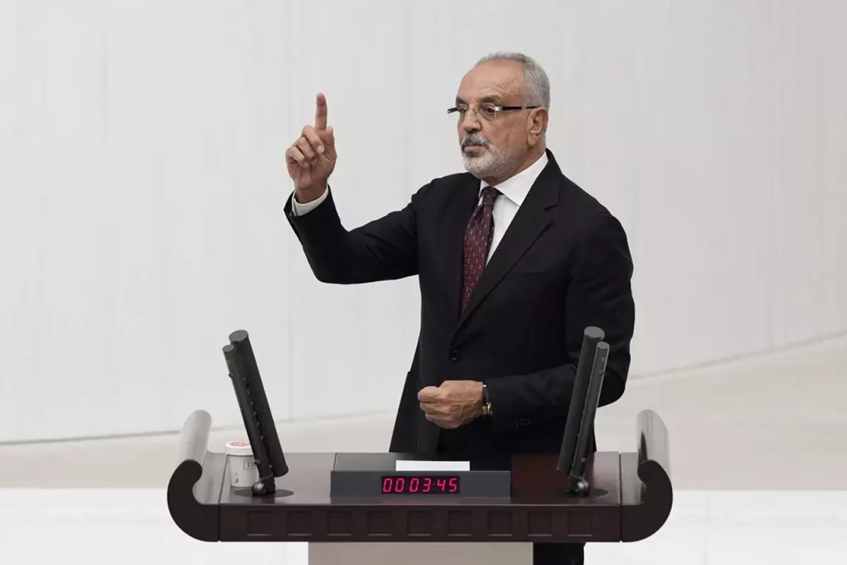 \'\'Çift maaş alıyorum\'\' diyen Sırrı Sakık\'tan Meclis tarihine geçecek öneri