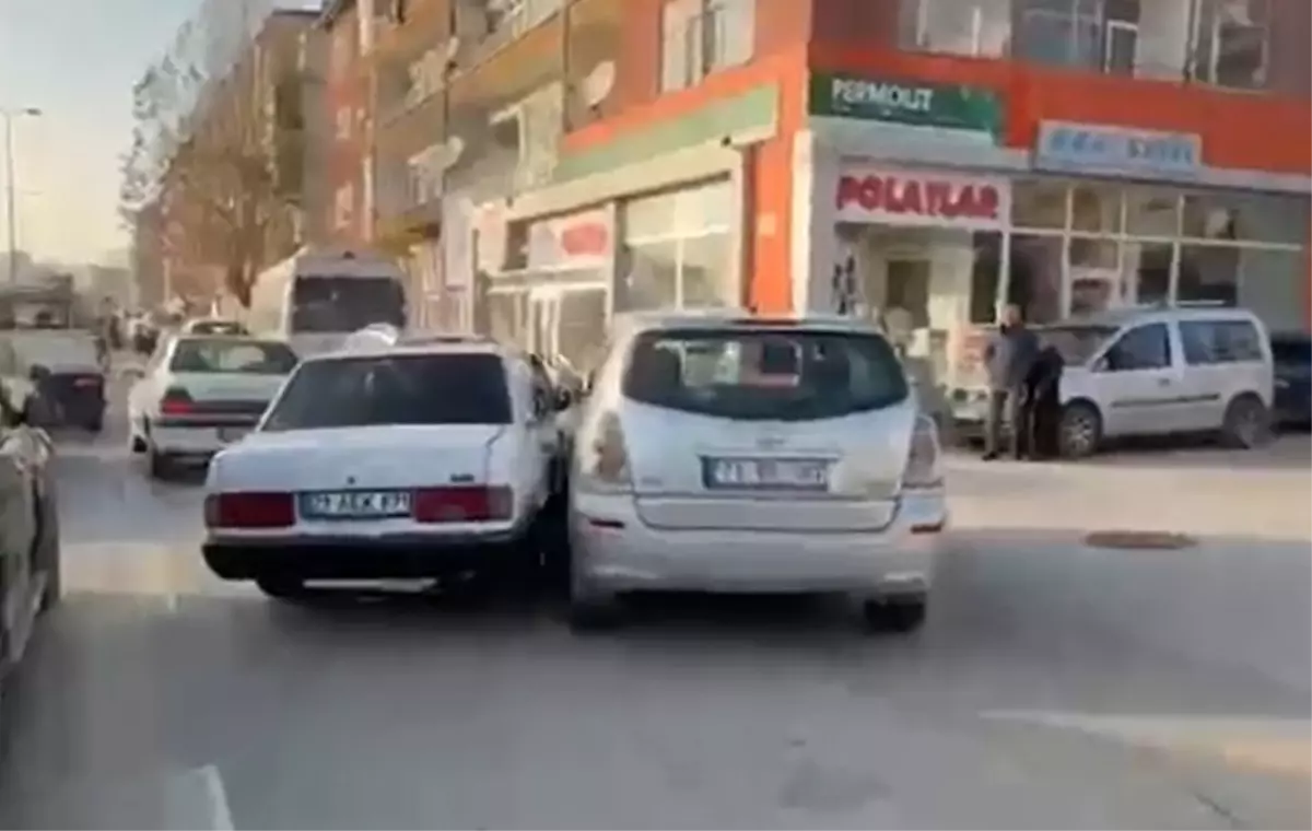 Ehliyetsiz Sürücü Drift Atıp Yakalandı