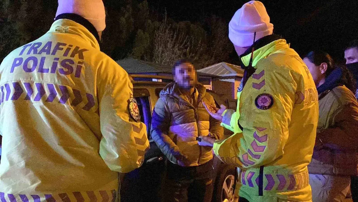 Burdur\'da Ehliyetsiz Sürücüden Polis Tehdidi