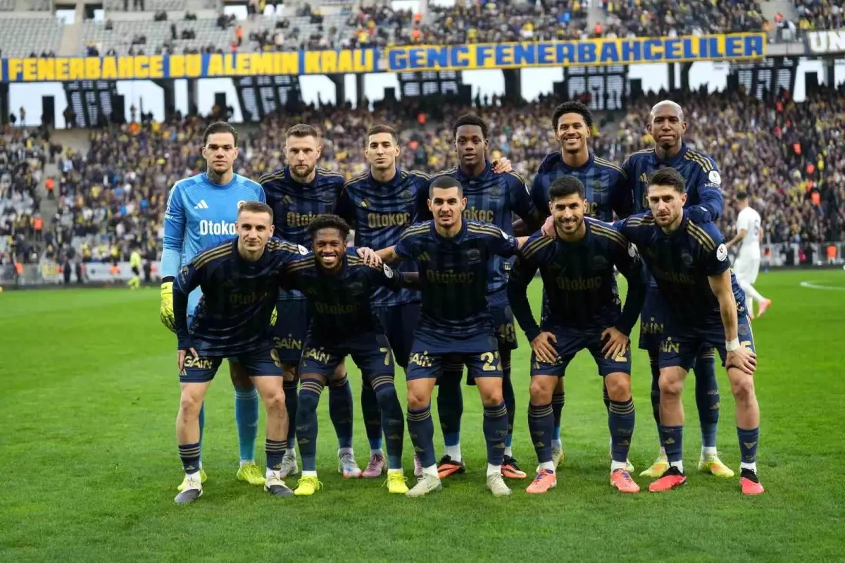 Fenerbahçe, Eyüpspor'u 3-0 Mağlup Ederek Ligde 7. Kez Kalesini Gole Kapattı