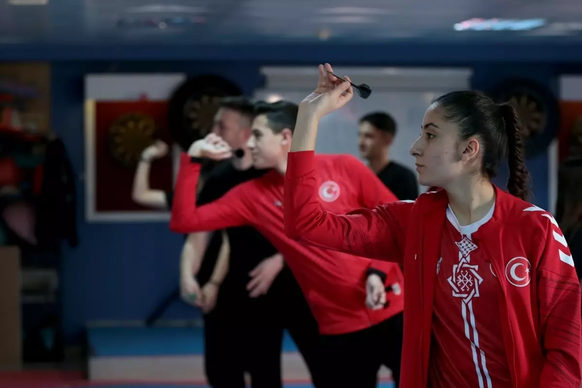 15 Yaşındaki Zeynep, Dünya Şampiyonu Oldu