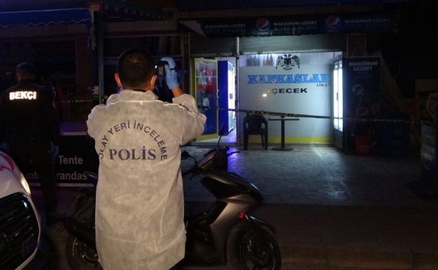 Markette kanlı gece! 2 kişiyi öldürdü, ilk sözleri kan dondurdu