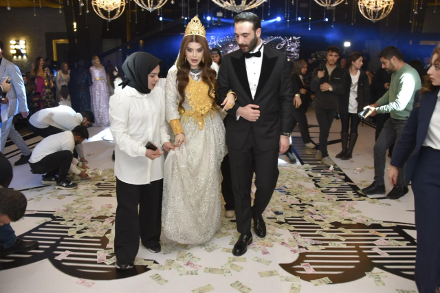 Nazdar Barzani ile Kahraman Zülfikar İzol evlendi! Geline kilolarca altın takıldı