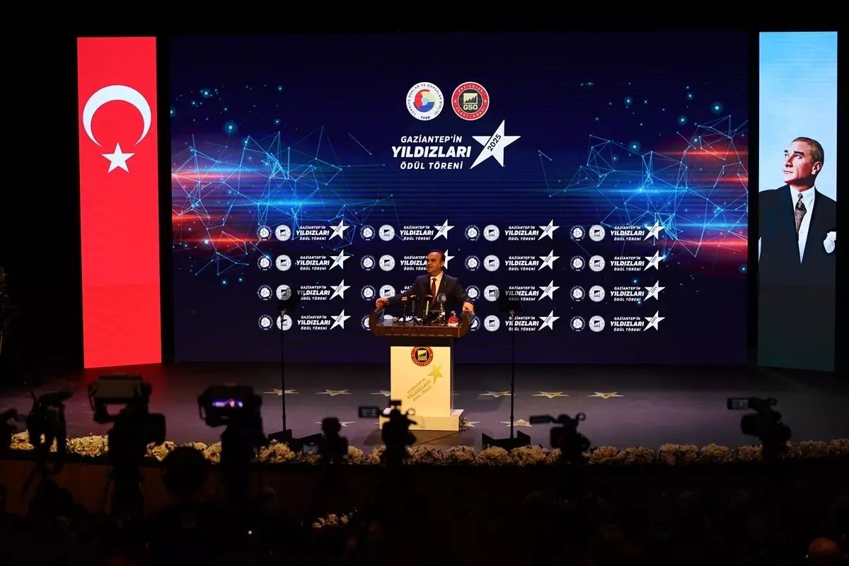 Bakan Kacır\'dan Sanayi Vizyonu