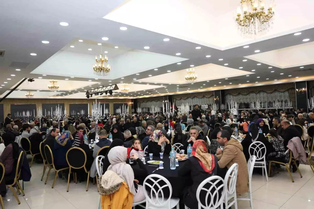 Şehit aileleri ve gaziler vefa buluşmasında bir araya geldi