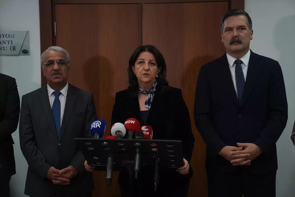 TİP ve DEM Parti\'den Barış Üzerine Görüşme