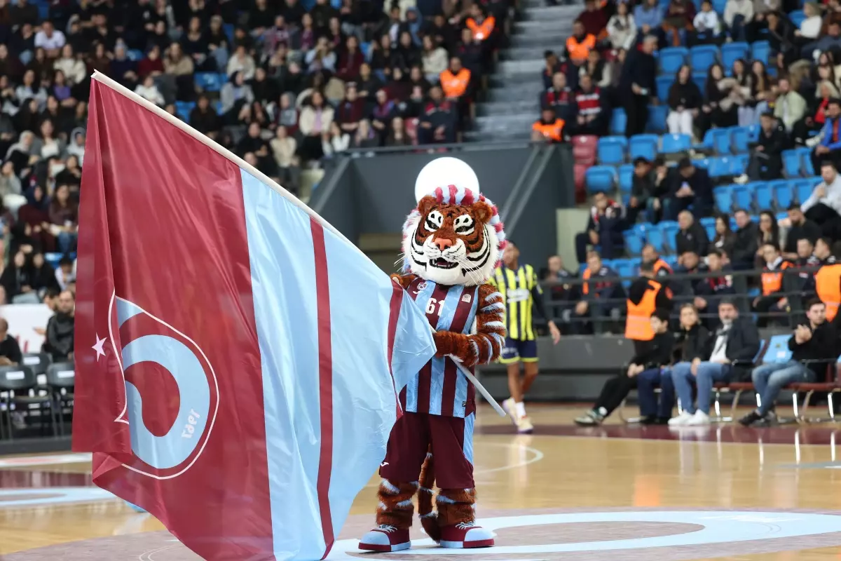 Trabzonspor Fenerbahçe\'yi Farkla Yendi