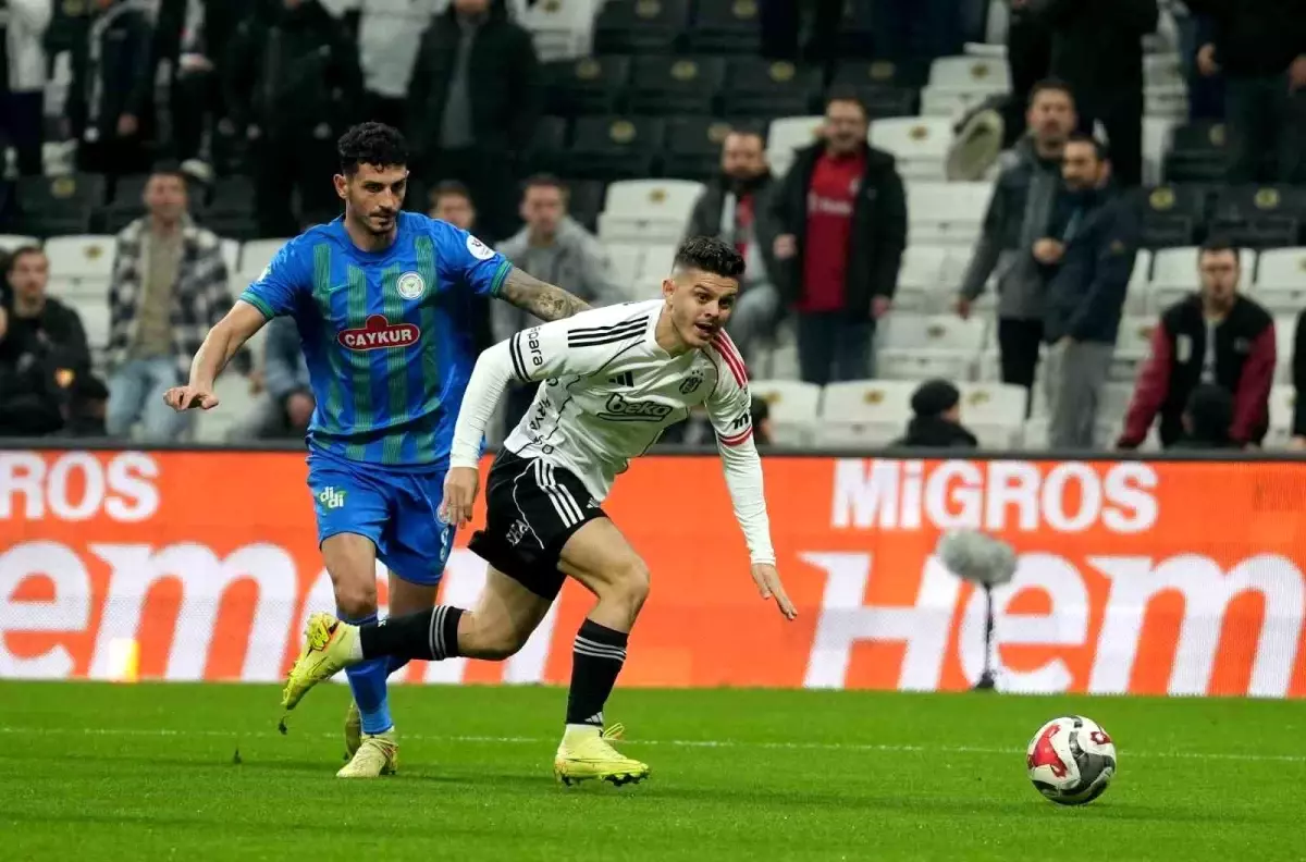 Beşiktaş - Çaykur Rizespor: Golsüz İlk 15 Dakika