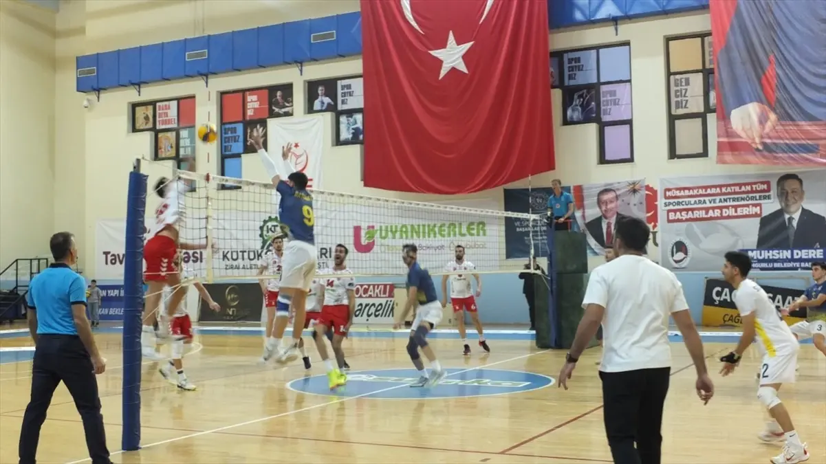 Sungurlu Belediyespor, Yücelen Anamurspor\'u 3-0 Yendi