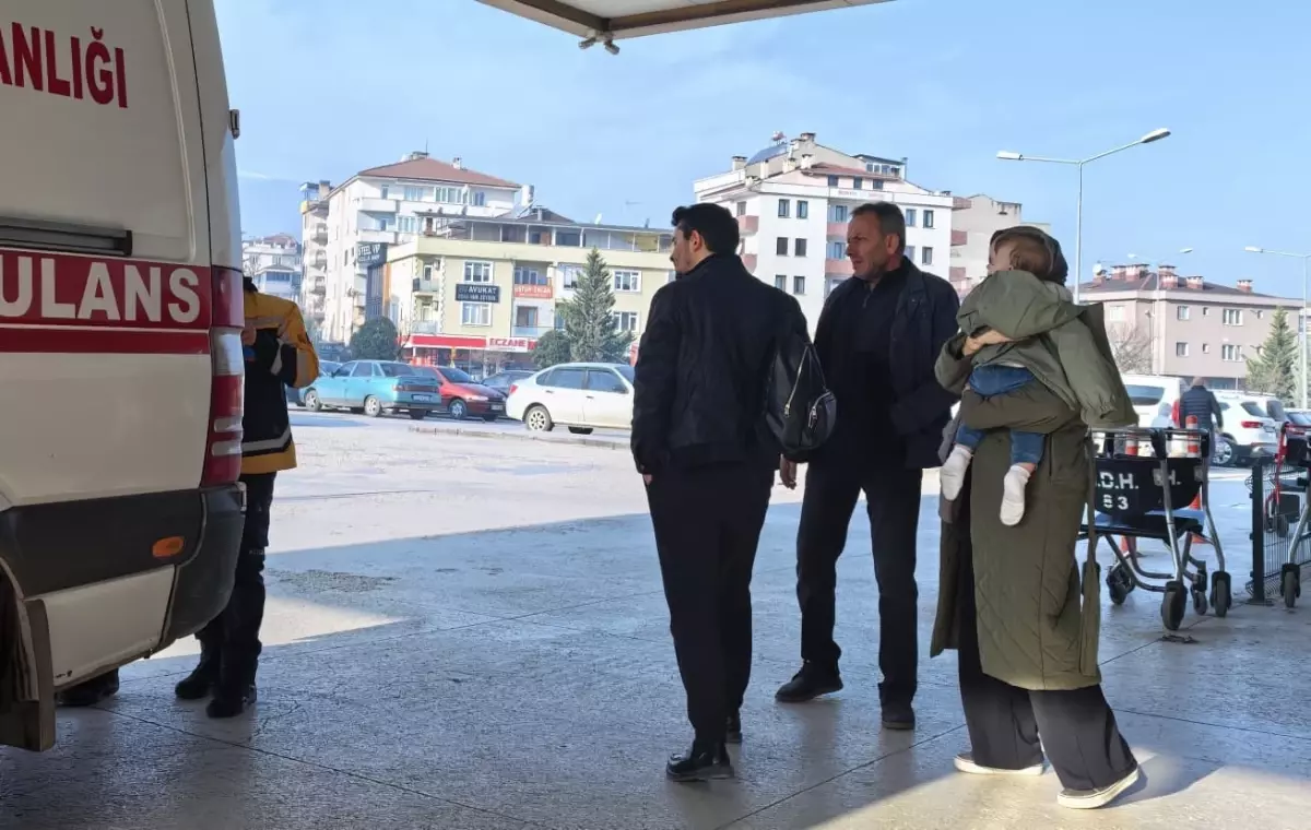 İnegöl\'de Bebek Fıstık Yuttu