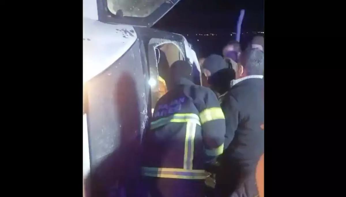 Adıyaman\'da Minibüs Kazası: 4 Yaralı