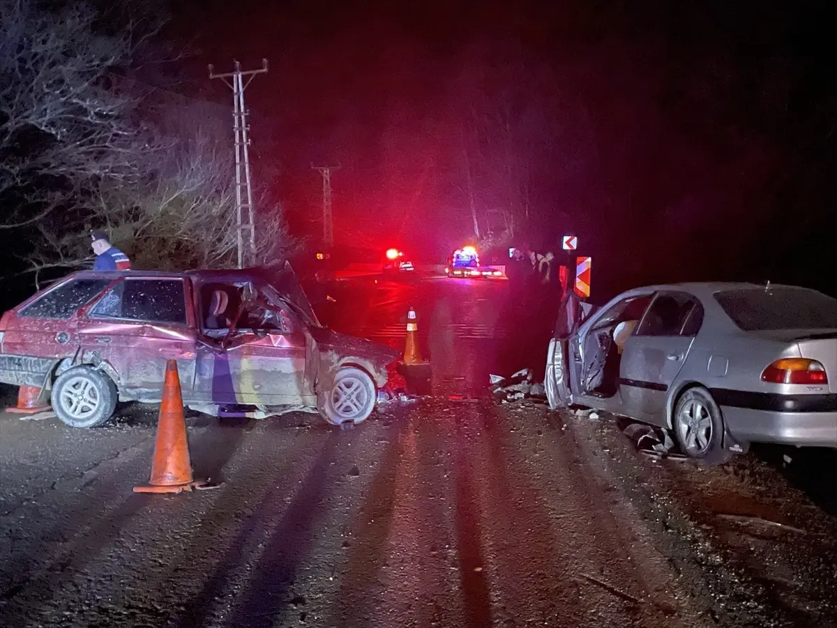 Bolu\'da Trafik Kazası: 6 Yaralı