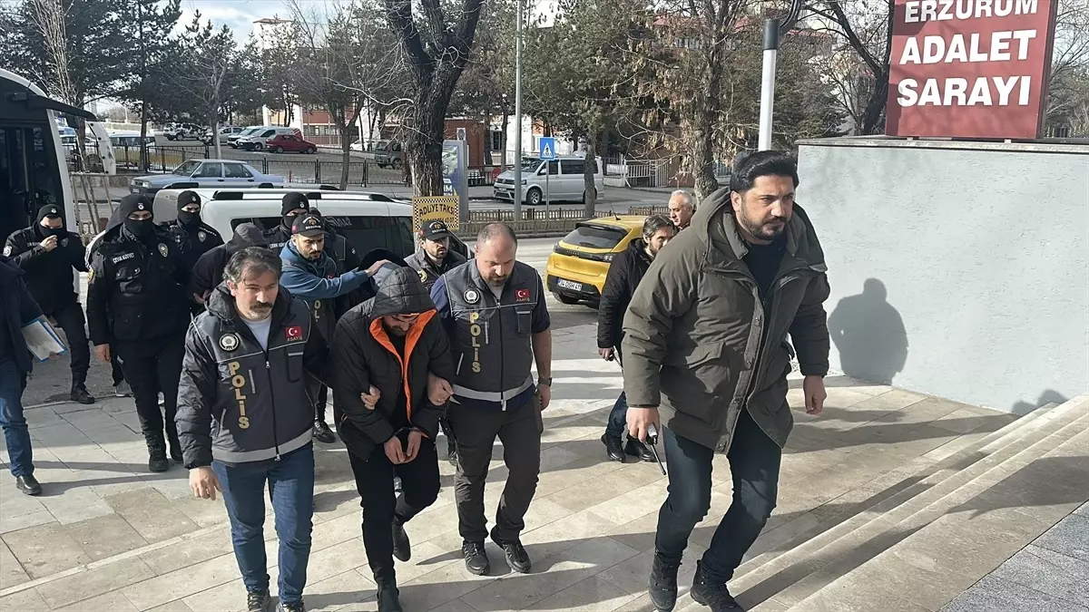 Bıçaklı Kavga: 3 Zanlı Tutuklandı