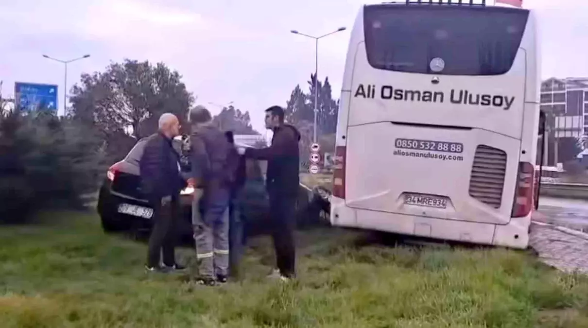 Söke\'de Yağmurlu Hava Trafik Kazasına Neden Oldu
