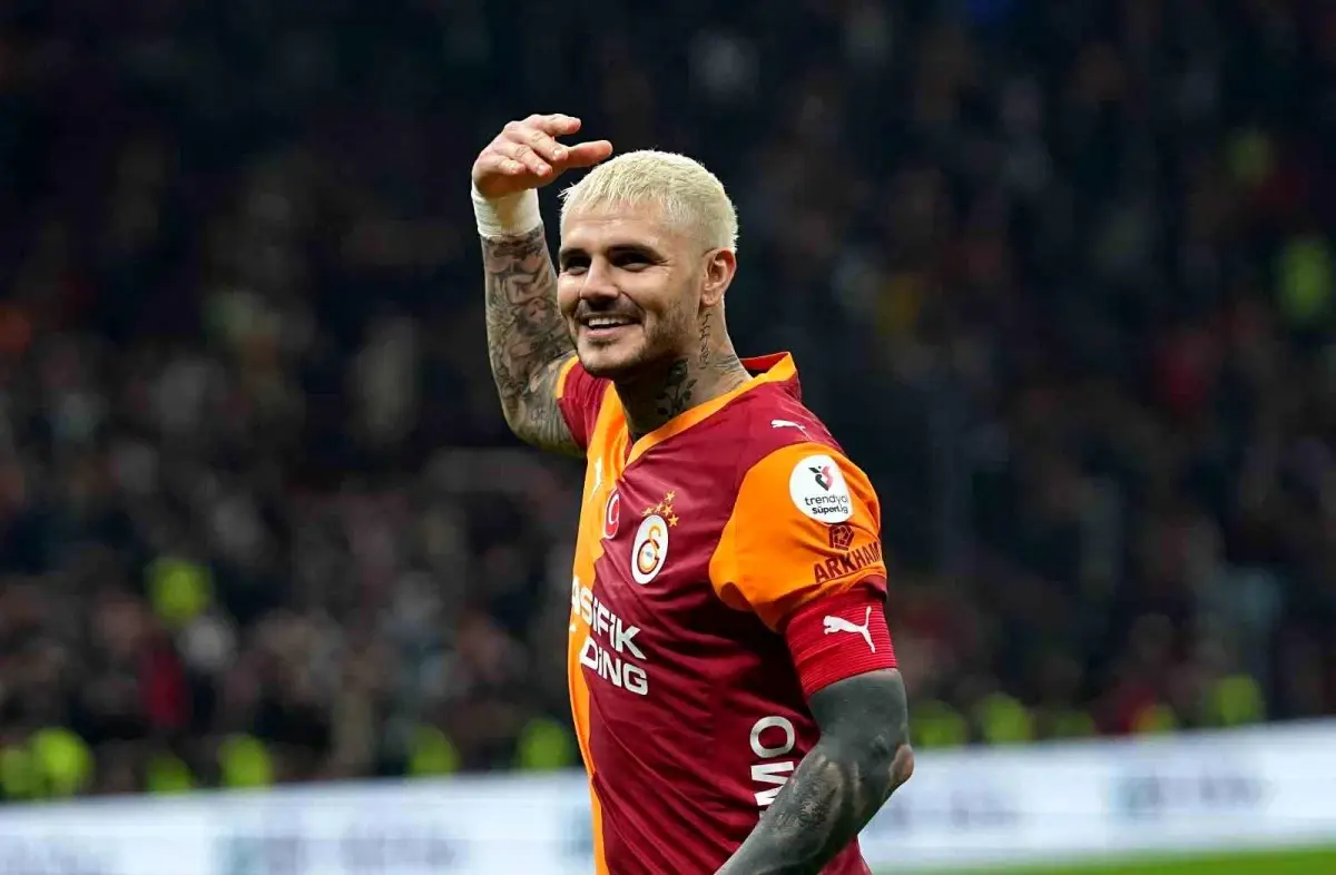 Icardi\'den Taraftara Üçlü